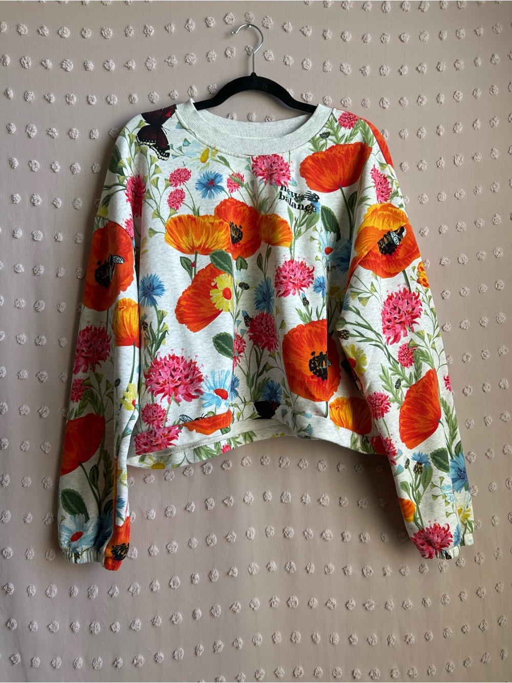 New Balance Essentials Super Bloom Cropped Crewneck Sweatshirt Sz XL Grey